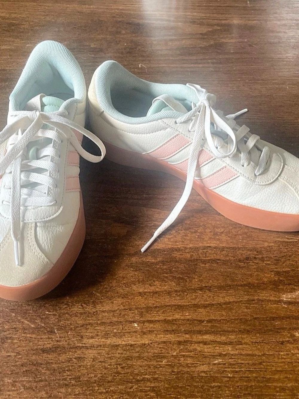 adidas Courtblock Women's White & Pink US 8 Sneakers